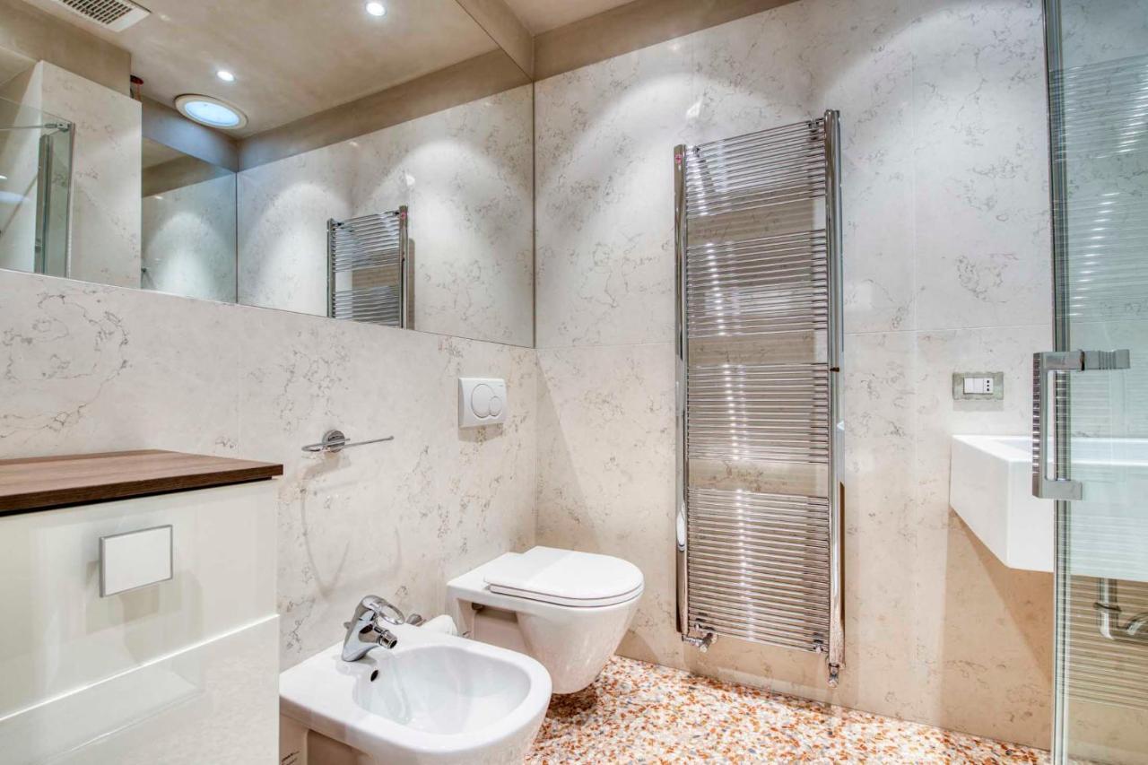 Apartmentsarena - Suite Mercatorum - Piazza Erbe Verona Exteriör bild