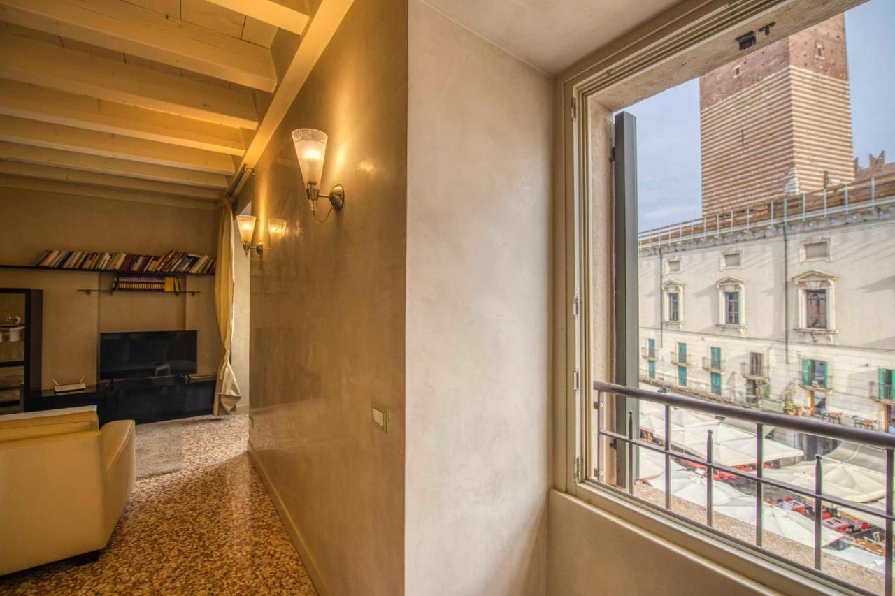 Apartmentsarena - Suite Mercatorum - Piazza Erbe Verona Exteriör bild